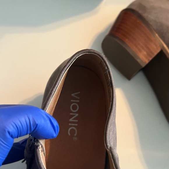 Vionic Serena gray neutral booties with tasseled zipper size 11 Leather - Picture 6 of 7